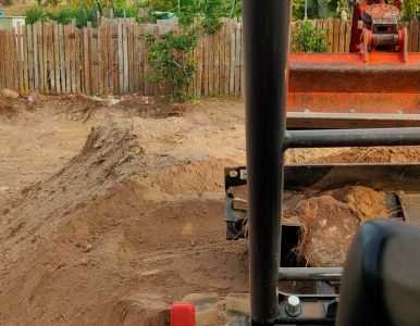 digger site preparation trade assist building kane thompson site cleanups gold coast byron bay